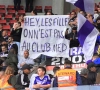 Anderlecht-fans revolteren met krachtige slogans: "Hey les filles, on n'est pas au Club Med"