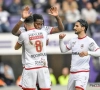 Dieumerci Mbokani maakte de winning goal voor Antwerp en kreeg applaus vanop de Anderlecht-bankn