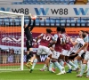 🎥 Nee, toch? Sheffield United wordt doelpunt onthouden bij terugkeer Premier League omdat... horloge van scheidsrechter pas tijdens de rust trilt