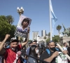 🎥 Complete chaos in Buenos Aires: duizenden en duizenden op straat, confrontatie met politie, wake opgeschort