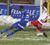 📷 KRC Genk stelde zich vragen over de staat van het veld en speelde de verloren partij tegen Moeskroen onder voorbehoud