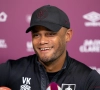 Vincent Kompany en Burnley blijven op kop in de Championship dankzij goals van Benson en Zaroury