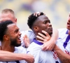 Anderlecht ligt zwaar onder, maar tien Brusselaars trekken zege over de streep dankzij eerste profgoal ooit van jongeling