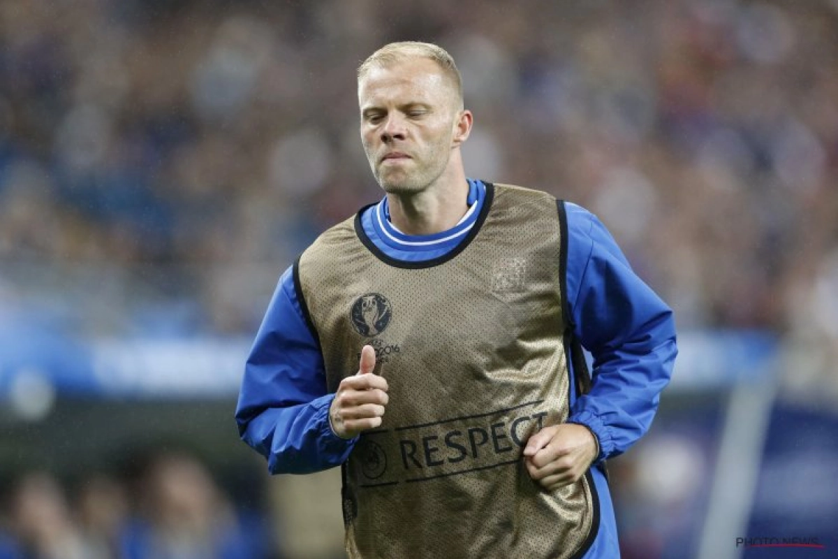 Ook Eidur Gudjohnsen (38) wil het getroffen Chapecoense uit de nood helpen