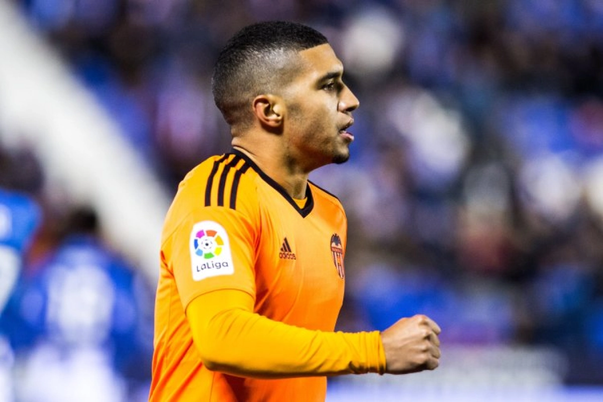 Valencia geraakt maar niet uit de problemen, deze keer tegen Real Betis