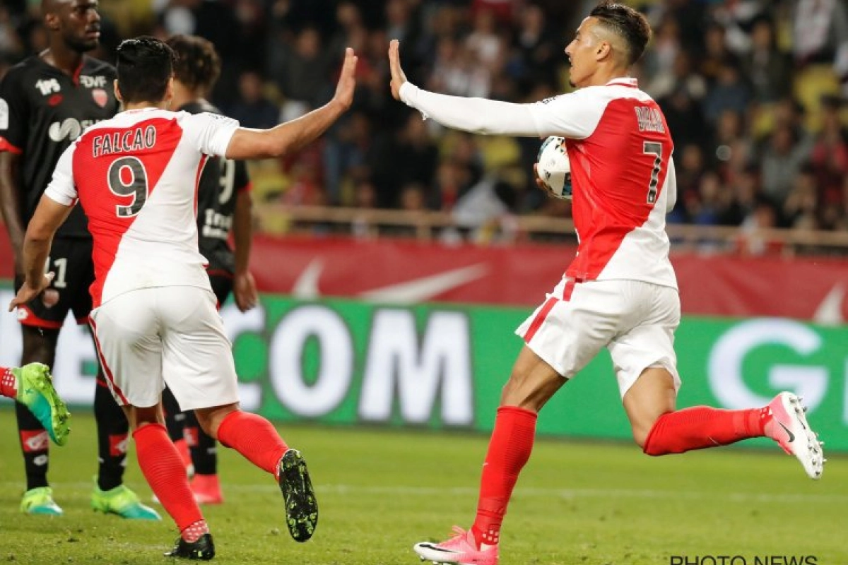 Dankzij twee fabelachtige vrijschoppen van Falcao blijft Monaco leider in de Ligue 1 (mét beelden!)