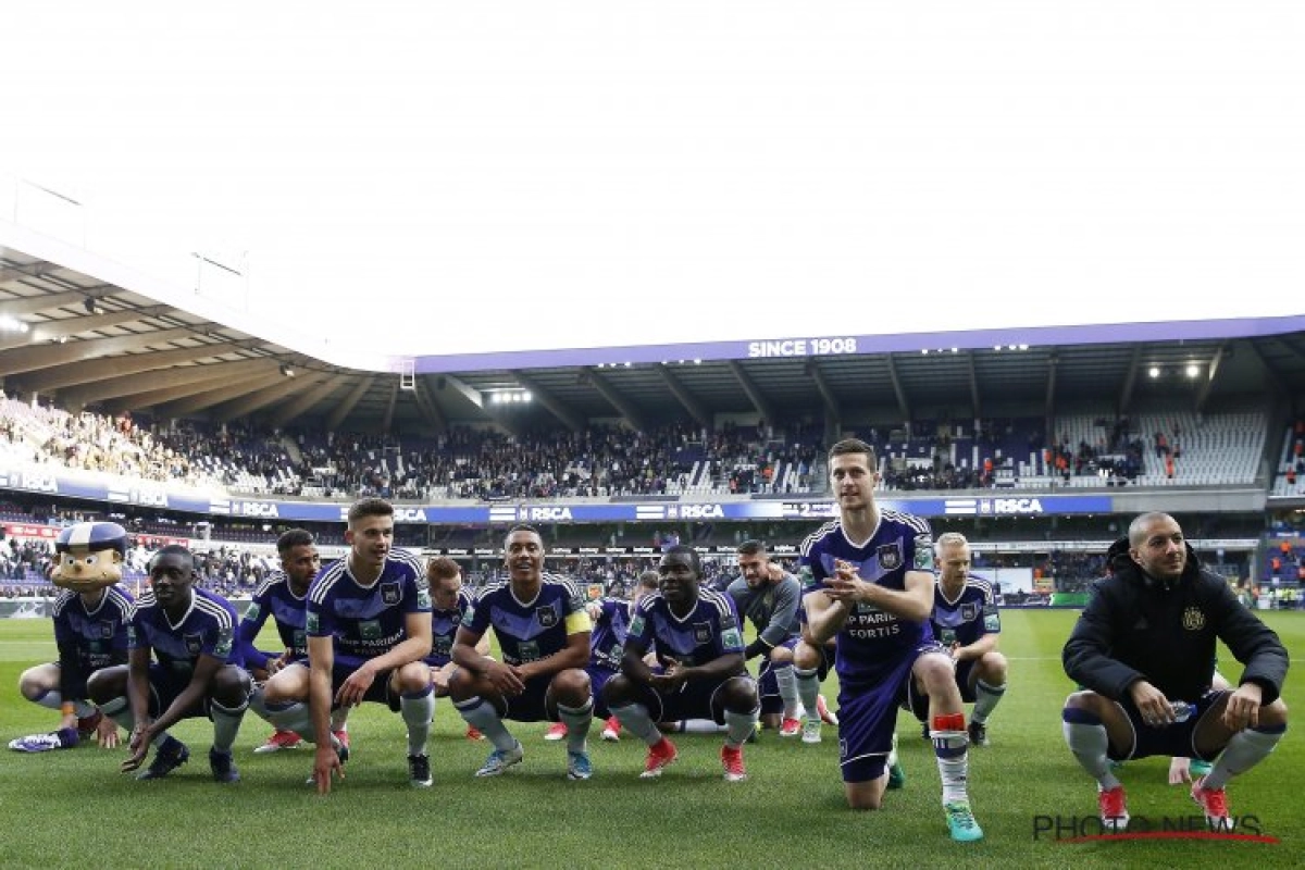 VIDEO: Indrukwekkend eresaluut voor Anderlecht-fan die overleed na agressie in stadion