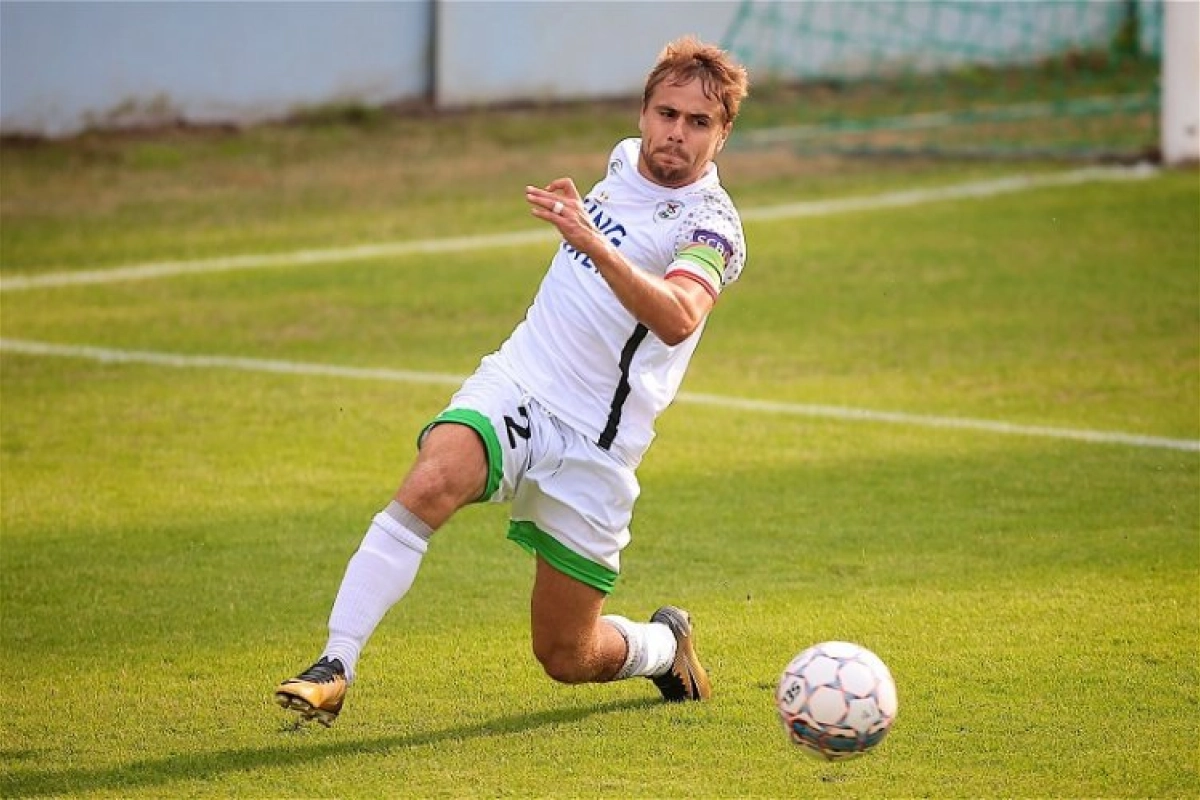 OH Leuven komt niet zonder kleerscheuren uit oefenpot tegen bijzonder potige tegenstander: "Typisch voor Roemeens voetbal"