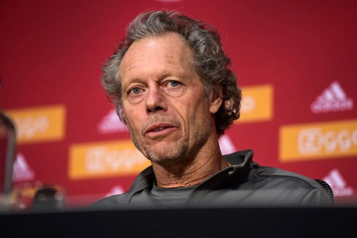 Eén dag voor terugmatch legt Michel Preud'homme op slimme wijze de druk volledig bij Ajax