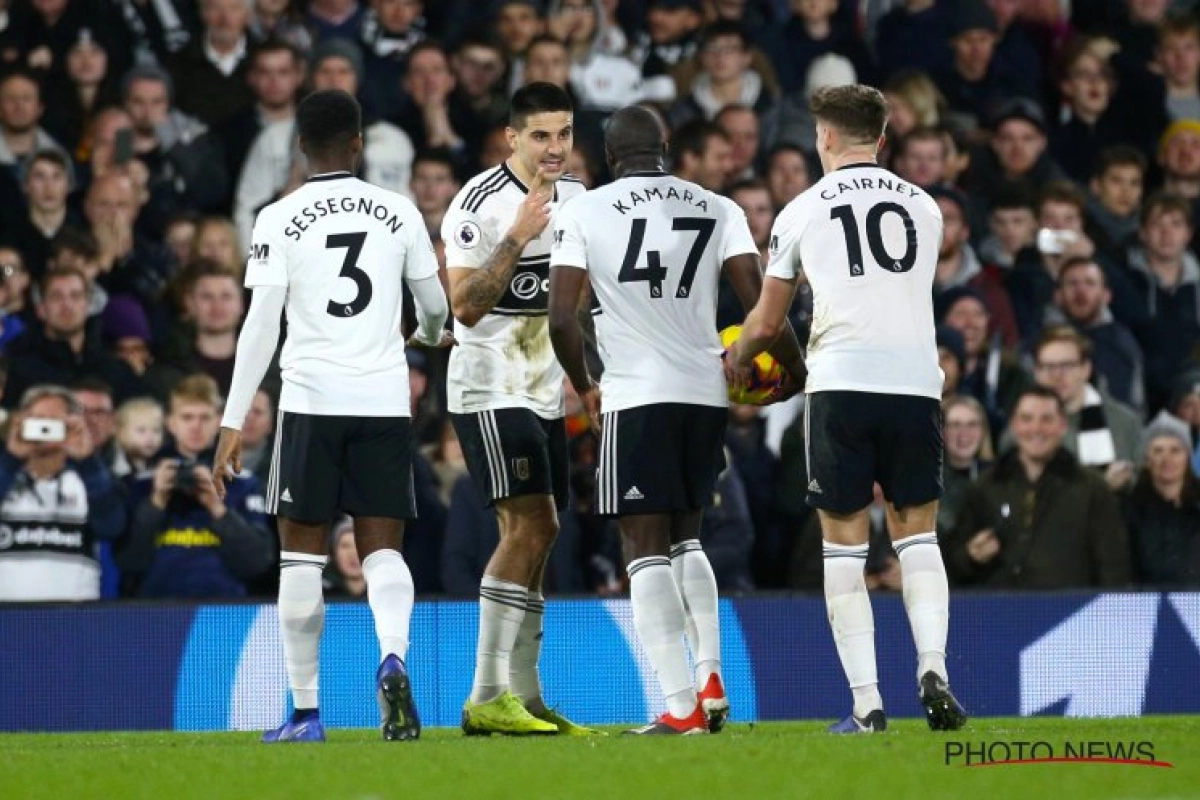 Mitrovic en een andere kemphaan van Fulham grijpen elkaar naar de keel tijdens een... yogasessie