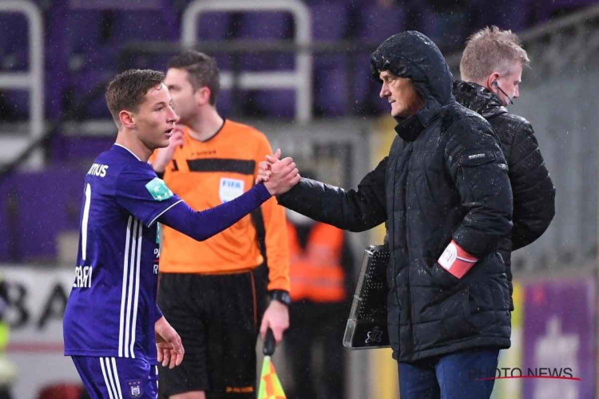 ? Jacky Mathijssen zag Johan Walem liever niet in de tribunes zitten tijdens Standard-Anderlecht: "Hopelijk zit hij daar niet voor mijn jonge Duivel"