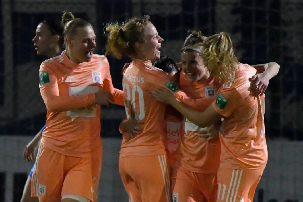 Dan toch Europees voetbal in het Astridpark: paars-wit organiseert de Women's Champions League