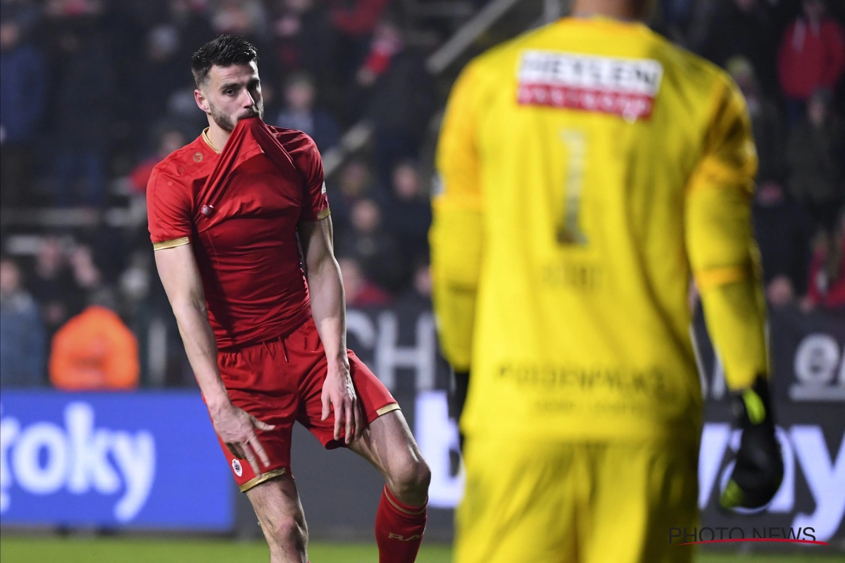 Iedereen dolblij bij Antwerp, maar pechvogel Wesley Hoedt toch vooral opgelucht: Bolat vertelt waar het misliep