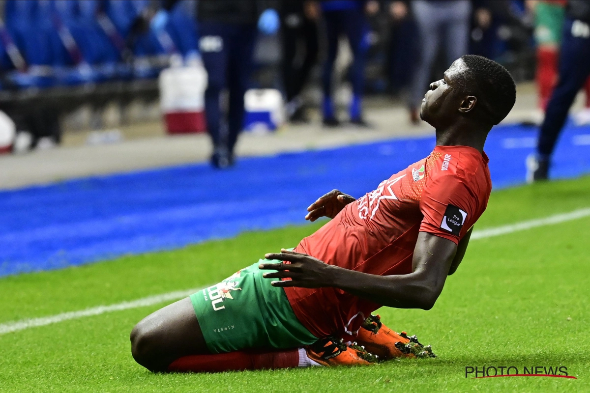 KV Oostende-spits Gueye geschorst na vijfde (!) gele kaart: "Beter zo dan steeds opzijgezet te worden"