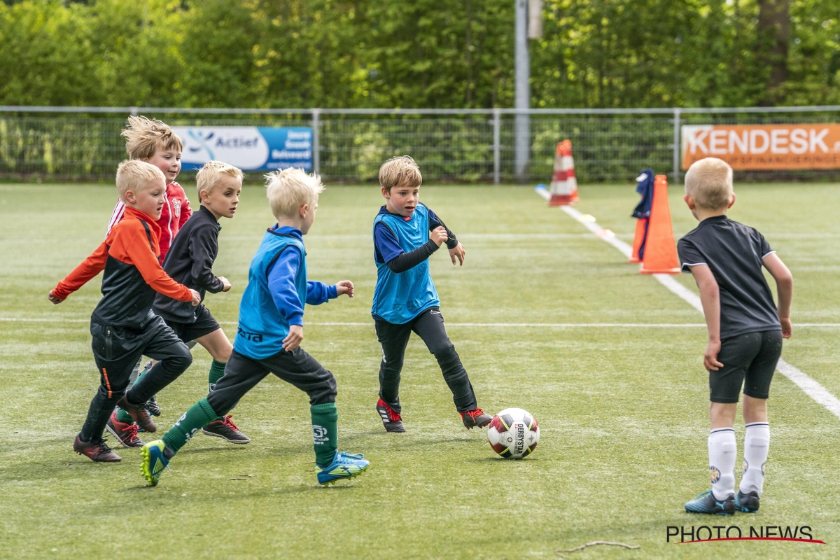 Amateurclubs riskeren boetes als ze de rangen even willen sluiten: "Laat iedere club toch voor zichzelf beslissen"