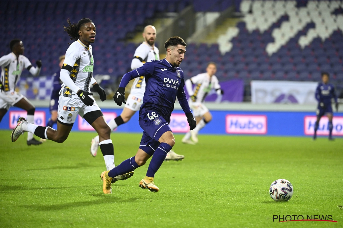 18-jarige 'Man van de Match' bij Anderlecht: "Op die positie kan ik het spel het beste lezen"