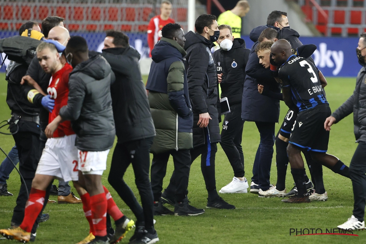 Commotie breekt los in Luik nadat arbitrage twee keer van besluit verandert en uiteindelijk goal Okereke afkeurt