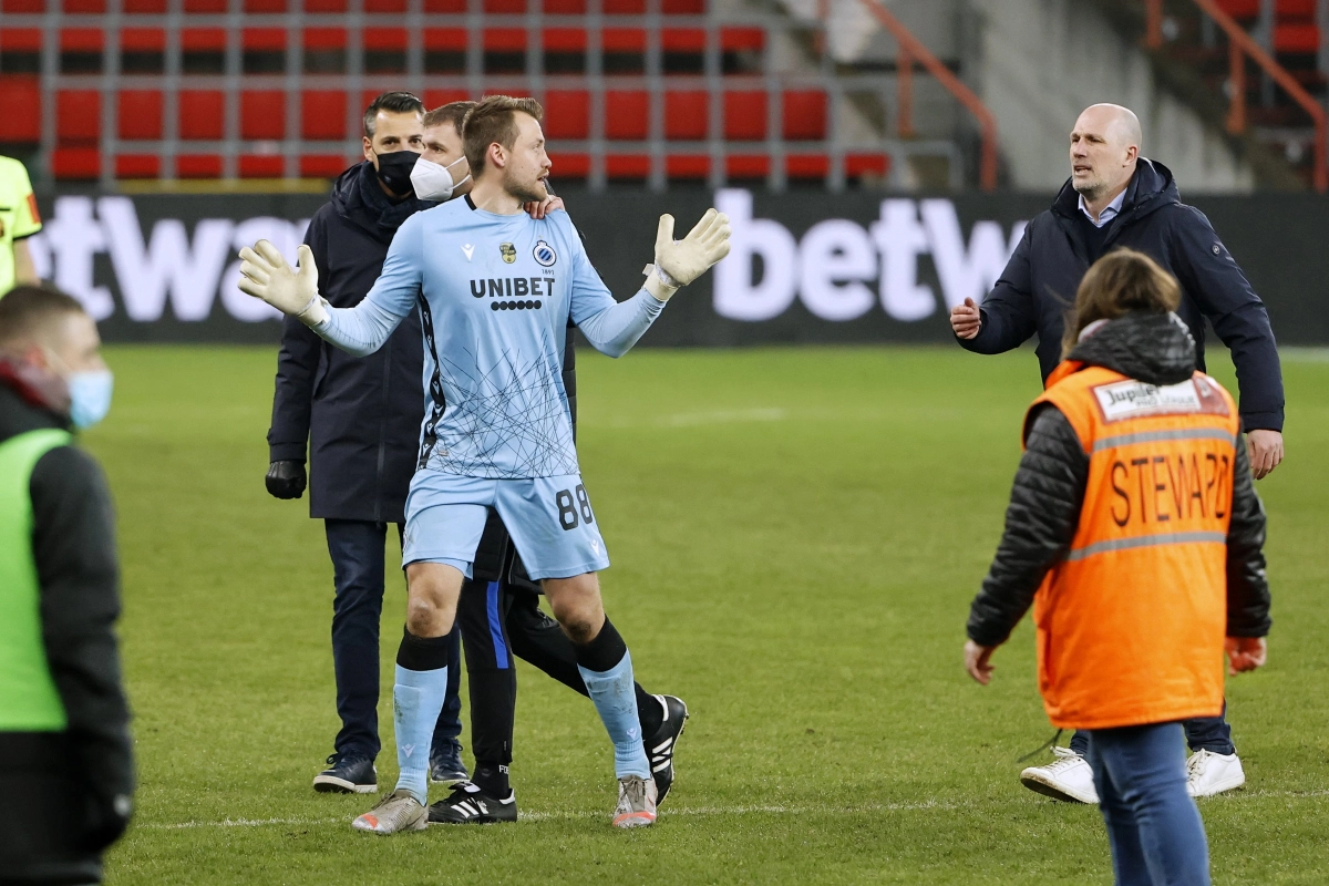 Hoe groot is de kans dat Mignolet en co een schorsing oplopen na het bekerduel?