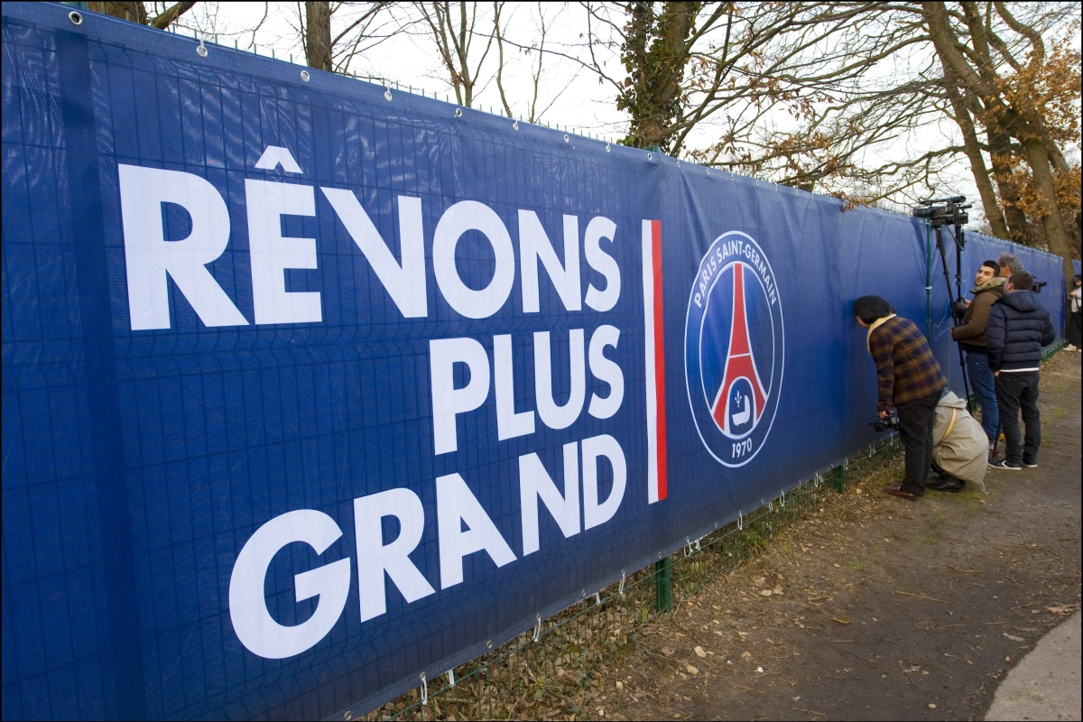 PSG-fans hebben uitschakeling Champions League nog niet verteerd: "Jullie brengen ons ten schande", Messi kop van Jut