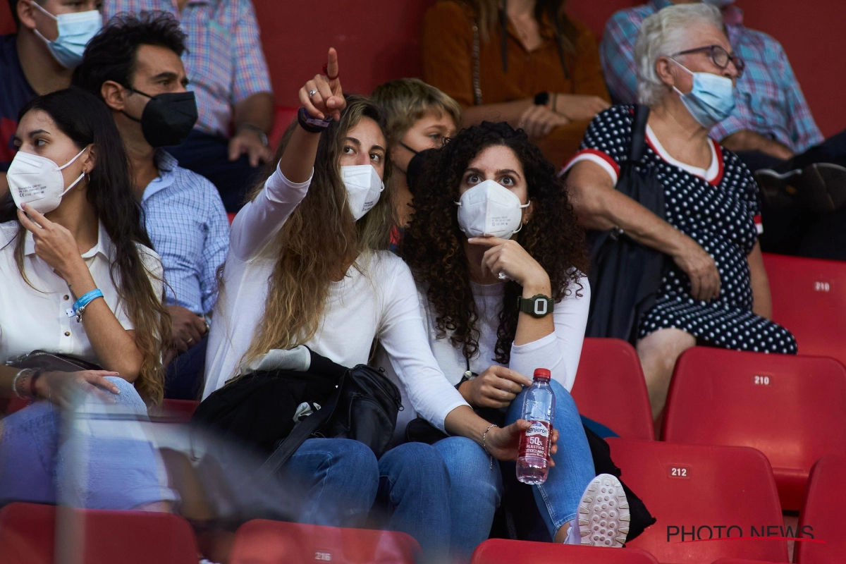 Overlegcomité: supporters kunnen blijven komen, maar met mondmaskers