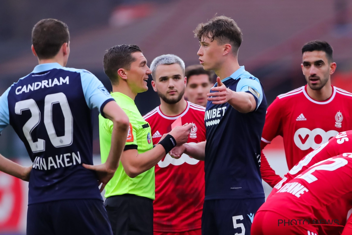 Jack Hendry, die zondag ontbrak tegen KRC Genk, binnenkort onder de vleugels van Kompany? 'Burnley doet bod van drie miljoen, blauw-zwart houdt been stijf'