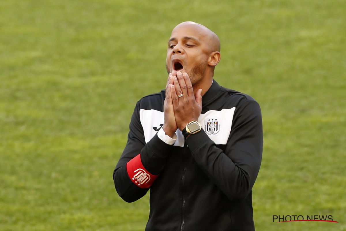 🎥 Kompany inspireert spelers na bekernederlaag: "Dat doet het meeste pijn" en "Wij zullen nog prijzen pakken"