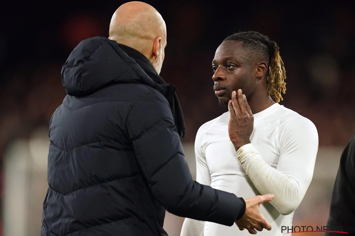 🎥 Pep Guardiola test met Jérémy Doku die heel grote kans laat liggen