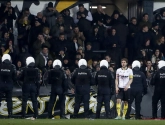 🎥 Vreemde taferelen in Lokeren: Wanneer zelf de spotters van de politie niet meer veilig zijn voor de oproerpolitie...