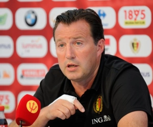 Wilmots reageert op zijn eigen transfergeruchten: "Mijn hoofd is vrij, enkel mijn vinger baart me zorgen"