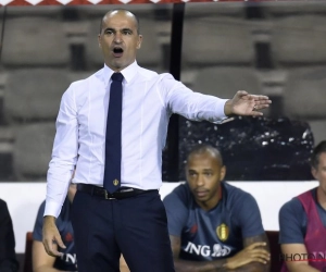 Een grappig beeld moet het zeker zijn: zó intensief is Roberto Martinez dus met de Rode Duivels bezig