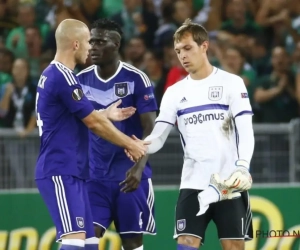 Anderlecht laat overwinning liggen in de slotseconden na zware blunder in de verdediging