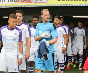 Anderlecht ziet oude bekenden Mitrovic en Mbemba promoveren naar de Premier League, voor Rode Duivel Matz Sels wordt de situatie wel héél precair