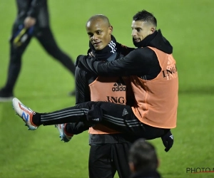 Kompany pakt belangrijke zaak aan en probeert spelersgroep op één lijn te krijgen