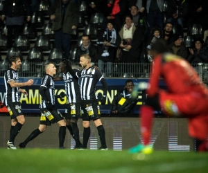 Charleroi doet wat het moet doen tegen Lokeren en komt tot op één punt van nummer twee Oostende