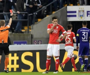 Ondanks discutabel rood in minuut twee geraakt Anderlecht niet voorbij tien Rouches (en vooral Gillet)