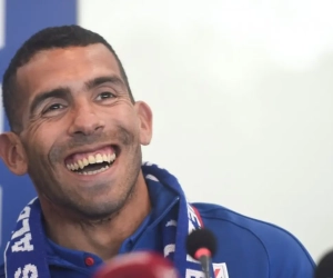 Chinees avontuur voorbij voor Tevez? Spits zat in Argentinië, terwijl club de beker won