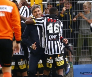 Lukebakio krijgt heel stadion op de banken: "Charleroi al evenveel in mijn hart als Anderlecht"