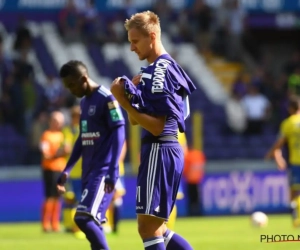 "Wilden fans Anderlecht voetbal zien? Zagen ze ... van verkeerde ploeg" en "Holderdebolder, iedereen onder niveau"