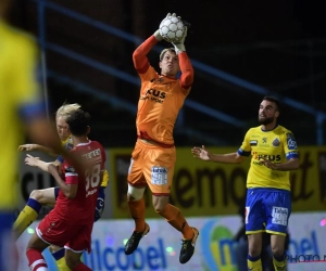 Roef beleefde de spanning tussen zijn fans en die van Antwerp vanop de eerste rij: "Veel tijd om te coachen was er niet"