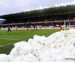 Overuren voor de greenkeepers: velden van titelconcurrenten Anderlecht en Club Brugge liggen er na de winterprik verschrikkelijk bij