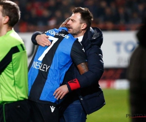 Beeld van de week? Tegen Anderlecht nog nukkig van het veld, nu in de armen van zijn coach: Leko en Wesley leggen uit