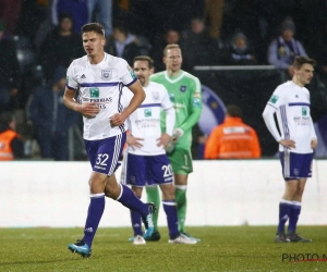 Dendoncker geen centrale verdediger? "Topverdediger als hij er zelf van overtuigd is" en "Ik maak er de nieuwe Beckenbauer van"