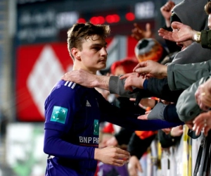 Slechts één speler van Anderlecht verdient én krijgt (dikke) pluim: "Hij is zowat de enige die overeind blijft"