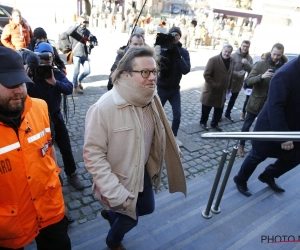 TDSO: 'Marc Coucke' over nieuwe shirtsponsor en nieuw stadion Anderlecht op persconferentie: "Als match op geen kloten trekt, heb je dan toch een panda gezien"