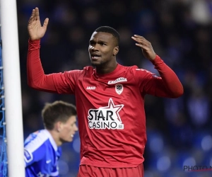 Al meermaals aan Standard gelinkt, maar Obbi Oulare supportert nog steeds voor ex-club Antwerp: "COYR"