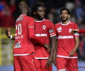 Antwerp zet zich naast Club Brugge in de stand na twee treffers van Mbokani