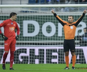 VAR in het oog van de storm met drie afgekeurde goals en penalty, maar Gent en Antwerp spelen gelijk