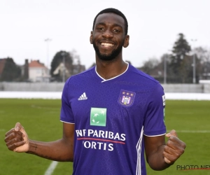 Yannick Bolasie is geen diepe spits, zocht Anderlecht nu wél of niet naar een '9'? Rutten en Arnesen reageren gevat