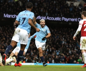 Hattrickheld Agüero hijst Man City eigenhandig naar de tweede plaats