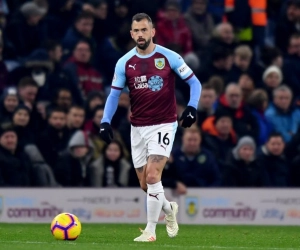 Antwerp onderhandelt met Steven Defour: Makelaar reageert in The Burnley Express